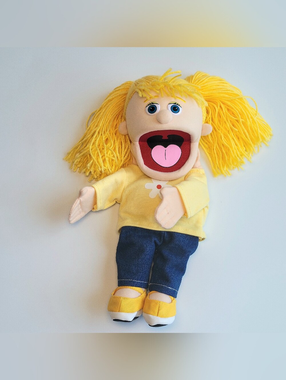 Silly Puppets Katie Hand Puppet Doll Original Outfit 14" Peach Girl